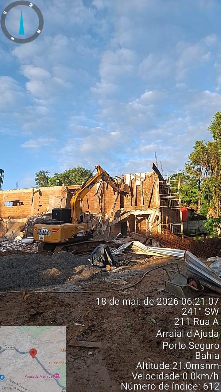 Prefeitura de Porto Seguro realiza demolição de obra irregular em Arraial d’Ajuda