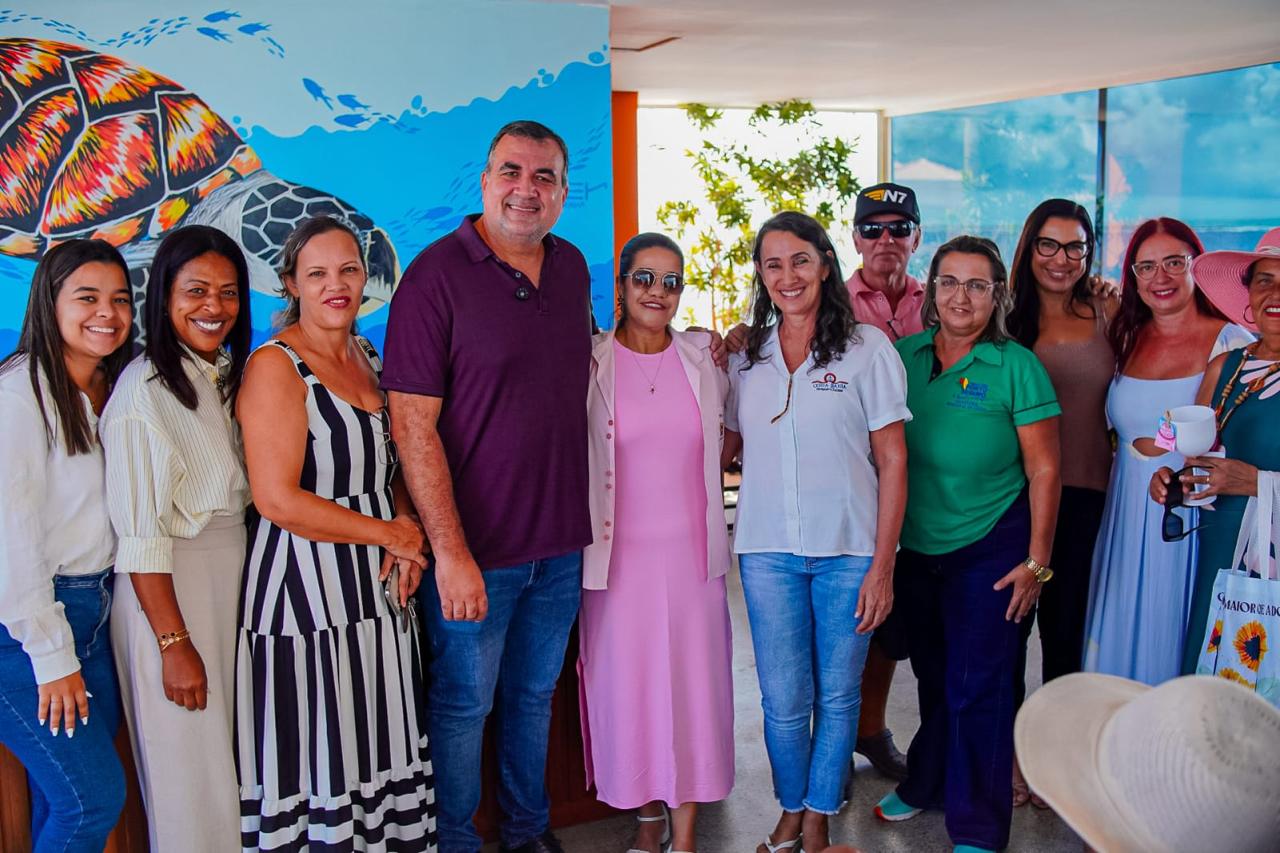 Prefeitura de Porto Seguro leva pacientes oncológicas a passeio inesquecível em Recife de Fora
